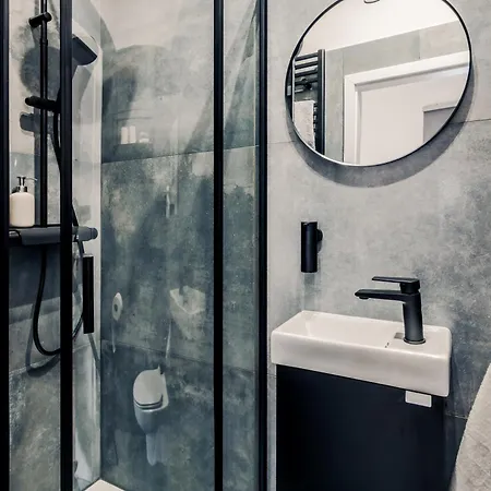 Stary Rynek, Old Town Self-check In